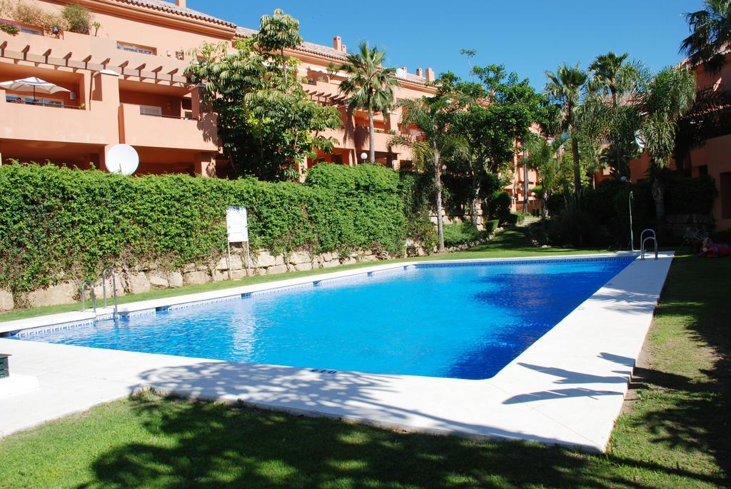 Estepona Marina Apartment Luaran gambar