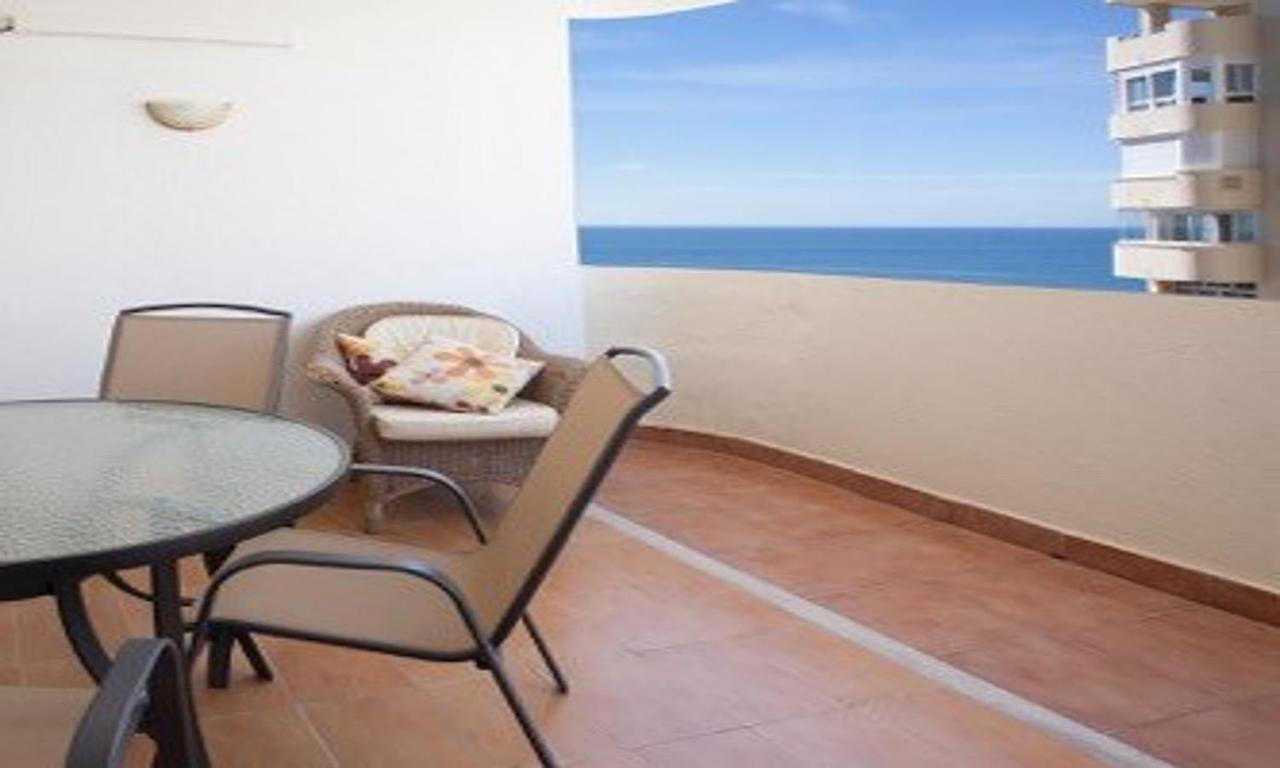 Estepona Marina Apartment Luaran gambar